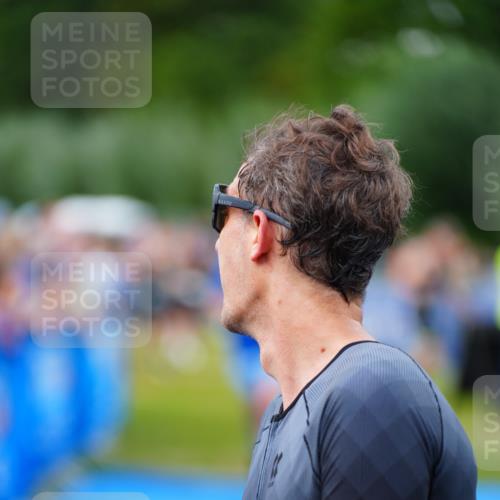 30.08.2026 - Elbe Triathlon Hamburg LAZAROV Photography http://msf.ph/oto/10056798 30.08.2026 11:13:17 Ziel 611, 750 meine-sportfotos.de