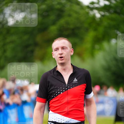 30.08.2026 - Elbe Triathlon Hamburg LAZAROV Photography http://msf.ph/oto/10056834 30.08.2026 11:13:34 Ziel 560, 598, 620, 699, 752 meine-sportfotos.de