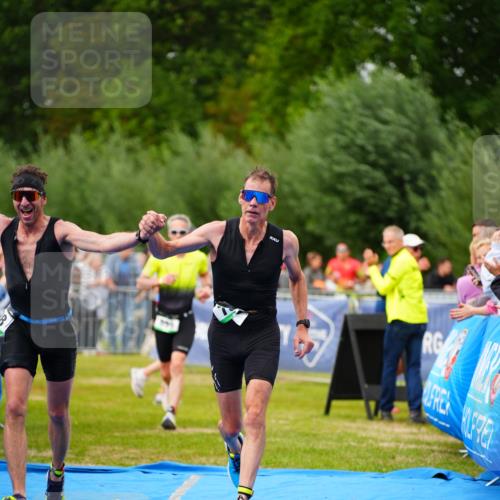 30.08.2026 - Elbe Triathlon Hamburg LAZAROV Photography http://msf.ph/oto/10056836 30.08.2026 11:13:36 Ziel 598, 699, 752 meine-sportfotos.de