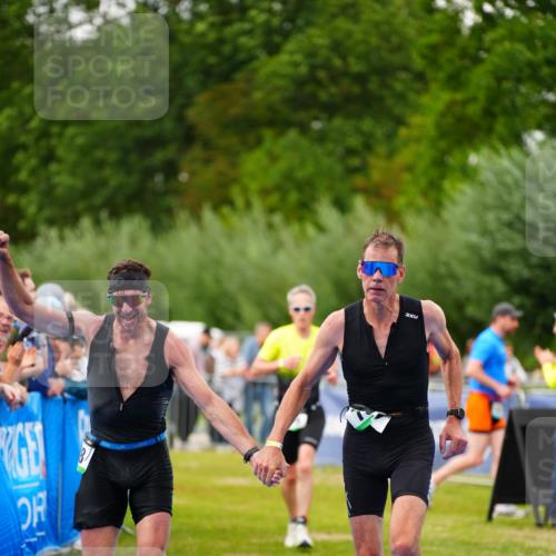 30.08.2026 - Elbe Triathlon Hamburg LAZAROV Photography http://msf.ph/oto/10056841 30.08.2026 11:13:37 Ziel 598, 699, 752 meine-sportfotos.de