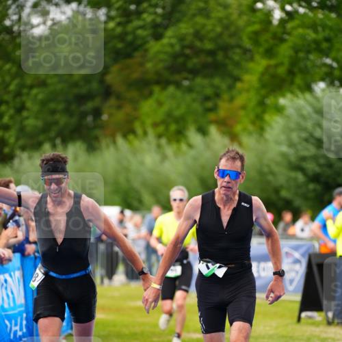 30.08.2026 - Elbe Triathlon Hamburg LAZAROV Photography http://msf.ph/oto/10056842 30.08.2026 11:13:37 Ziel 598, 699, 752 meine-sportfotos.de