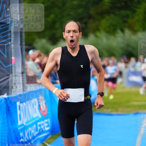 30.08.2026 - Elbe Triathlon Hamburg LAZAROV Photography http://msf.ph/oto/10056877 30.08.2026 11:13:53 Ziel 724, 731, 869, 1030, 1088 meine-sportfotos.de