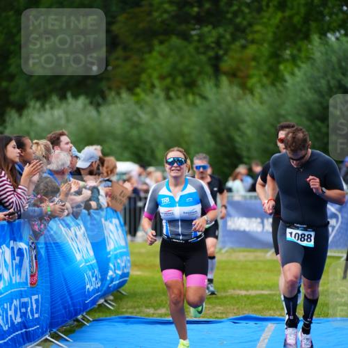 30.08.2026 - Elbe Triathlon Hamburg LAZAROV Photography http://msf.ph/oto/10056887 30.08.2026 11:13:56 Ziel 724, 731, 869, 1030, 1088 meine-sportfotos.de