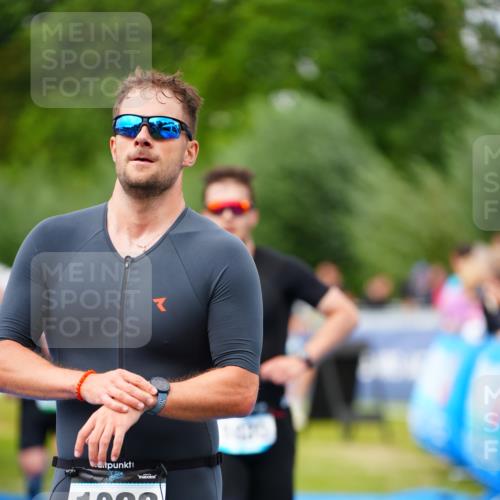 30.08.2026 - Elbe Triathlon Hamburg LAZAROV Photography http://msf.ph/oto/10056897 30.08.2026 11:13:59 Ziel 731, 869, 1030, 1088 meine-sportfotos.de