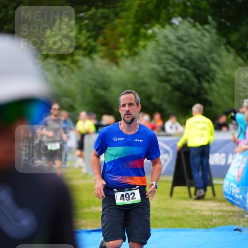 30.08.2026 - Elbe Triathlon Hamburg LAZAROV Photography http://msf.ph/oto/10056969 30.08.2026 11:14:57 Ziel 492, 500, 619 meine-sportfotos.de