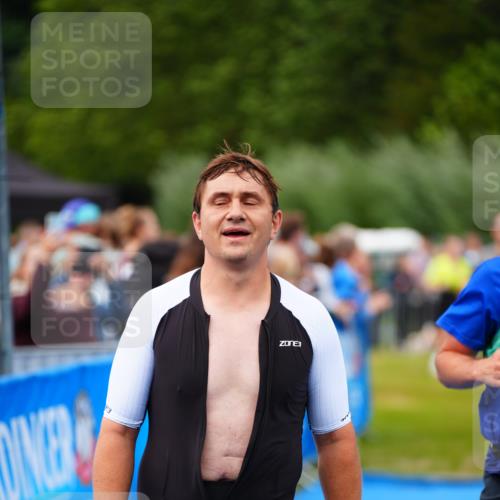 30.08.2026 - Elbe Triathlon Hamburg LAZAROV Photography http://msf.ph/oto/10056975 30.08.2026 11:14:59 Ziel 492, 500 meine-sportfotos.de