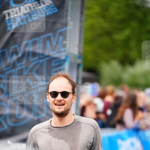 30.08.2026 - Elbe Triathlon Hamburg LAZAROV Photography http://msf.ph/oto/10056984 30.08.2026 11:15:04 Ziel 346, 1099 meine-sportfotos.de