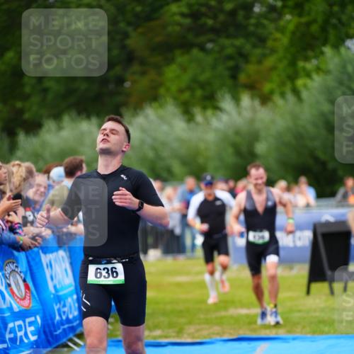 30.08.2026 - Elbe Triathlon Hamburg LAZAROV Photography http://msf.ph/oto/10057014 30.08.2026 11:15:17 Ziel 436, 636, 741 meine-sportfotos.de