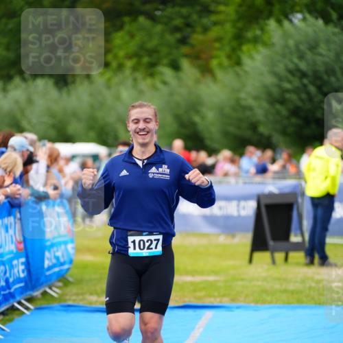30.08.2026 - Elbe Triathlon Hamburg LAZAROV Photography http://msf.ph/oto/10057038 30.08.2026 11:15:39 Ziel 1027, 1047, 1056, 1080 meine-sportfotos.de