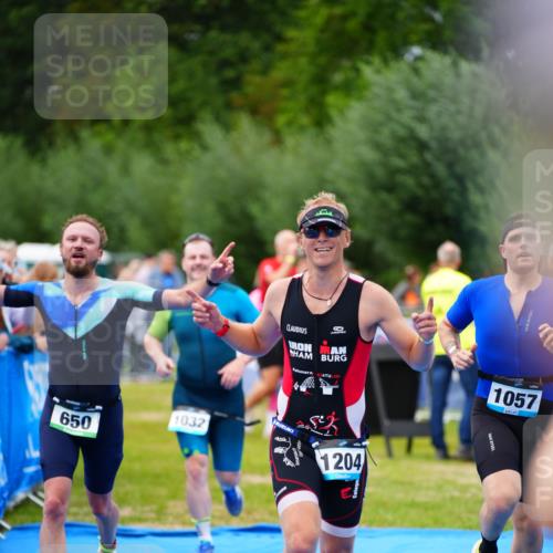 30.08.2026 - Elbe Triathlon Hamburg LAZAROV Photography http://msf.ph/oto/10057065 30.08.2026 11:15:52 Ziel 639, 650, 994, 1032, 1057, 1204 meine-sportfotos.de