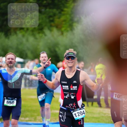 30.08.2026 - Elbe Triathlon Hamburg LAZAROV Photography http://msf.ph/oto/10057066 30.08.2026 11:15:52 Ziel 639, 650, 994, 1032, 1057, 1204 meine-sportfotos.de