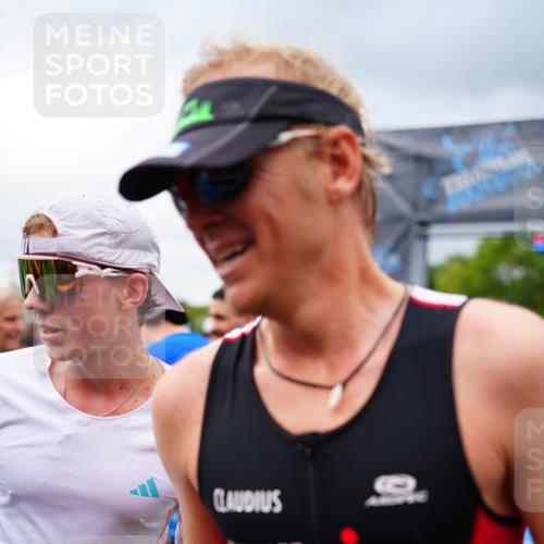30.08.2026 - Elbe Triathlon Hamburg LAZAROV Photography http://msf.ph/oto/10057068 30.08.2026 11:16:00 Ziel 1211 meine-sportfotos.de