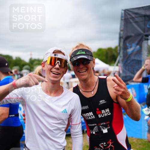 30.08.2026 - Elbe Triathlon Hamburg LAZAROV Photography http://msf.ph/oto/10057073 30.08.2026 11:16:02 Ziel 1211 meine-sportfotos.de