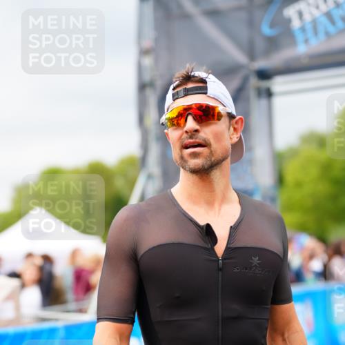 30.08.2026 - Elbe Triathlon Hamburg LAZAROV Photography http://msf.ph/oto/10057087 30.08.2026 11:16:10 Ziel  meine-sportfotos.de