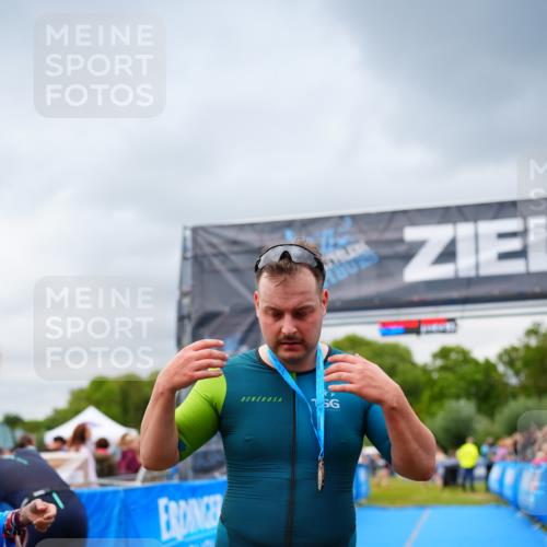 30.08.2026 - Elbe Triathlon Hamburg LAZAROV Photography http://msf.ph/oto/10057094 30.08.2026 11:16:15 Ziel 537, 1120 meine-sportfotos.de