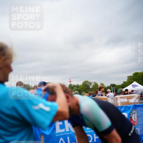 30.08.2026 - Elbe Triathlon Hamburg LAZAROV Photography http://msf.ph/oto/10057158 30.08.2026 11:17:03 Ziel 435, 451, 526, 631, 1004, 1028 meine-sportfotos.de