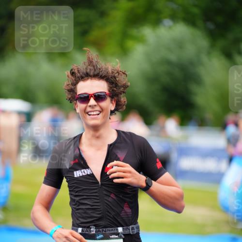 30.08.2026 - Elbe Triathlon Hamburg LAZAROV Photography http://msf.ph/oto/10057196 30.08.2026 11:17:19 Ziel 791 meine-sportfotos.de
