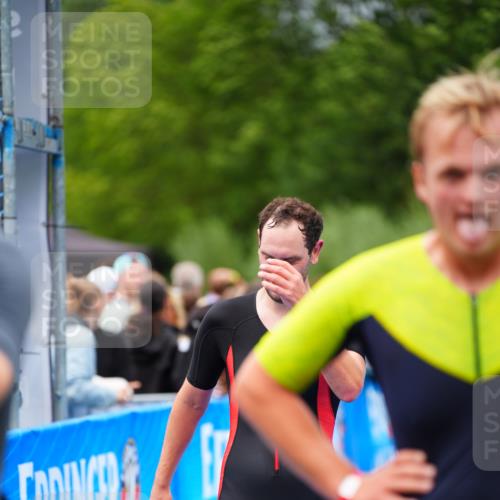 30.08.2026 - Elbe Triathlon Hamburg LAZAROV Photography http://msf.ph/oto/10057242 30.08.2026 11:17:43 Ziel 1066, 1148, 1359 meine-sportfotos.de