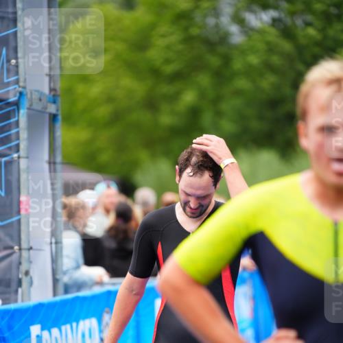 30.08.2026 - Elbe Triathlon Hamburg LAZAROV Photography http://msf.ph/oto/10057243 30.08.2026 11:17:43 Ziel 1066, 1148, 1359 meine-sportfotos.de