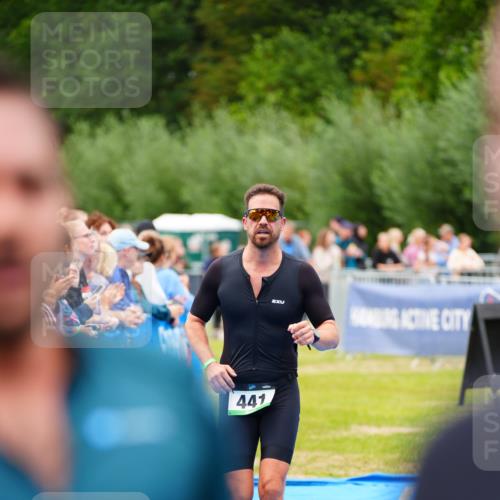 30.08.2026 - Elbe Triathlon Hamburg LAZAROV Photography http://msf.ph/oto/10057260 30.08.2026 11:17:55 Ziel 441 meine-sportfotos.de