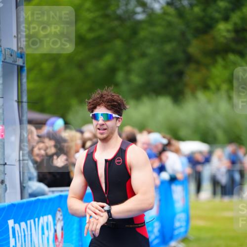 30.08.2026 - Elbe Triathlon Hamburg LAZAROV Photography http://msf.ph/oto/10057273 30.08.2026 11:18:07 Ziel 984, 1084 meine-sportfotos.de