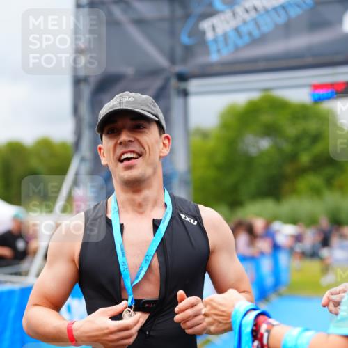 30.08.2026 - Elbe Triathlon Hamburg LAZAROV Photography http://msf.ph/oto/10057291 30.08.2026 11:18:16 Ziel 520, 577 meine-sportfotos.de
