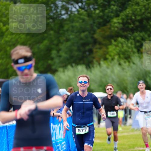 30.08.2026 - Elbe Triathlon Hamburg LAZAROV Photography http://msf.ph/oto/10057310 30.08.2026 11:18:23 Ziel 520, 548, 577, 1052 meine-sportfotos.de