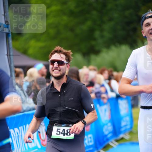 30.08.2026 - Elbe Triathlon Hamburg LAZAROV Photography http://msf.ph/oto/10057327 30.08.2026 11:18:27 Ziel 548, 577, 1052 meine-sportfotos.de