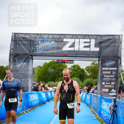 30.08.2026 - Elbe Triathlon Hamburg LAZAROV Photography http://msf.ph/oto/10057510 30.08.2026 11:19:54 Ziel 667, 704, 1071 meine-sportfotos.de