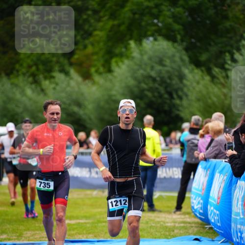 30.08.2026 - Elbe Triathlon Hamburg LAZAROV Photography http://msf.ph/oto/10057634 30.08.2026 11:21:00 Ziel 443, 735, 774, 1100, 1212, 1225 meine-sportfotos.de