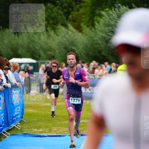 30.08.2026 - Elbe Triathlon Hamburg LAZAROV Photography http://msf.ph/oto/10057662 30.08.2026 11:21:11 Ziel 999, 1017, 1276 meine-sportfotos.de