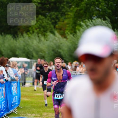 30.08.2026 - Elbe Triathlon Hamburg LAZAROV Photography http://msf.ph/oto/10057663 30.08.2026 11:21:11 Ziel 999, 1017, 1276 meine-sportfotos.de