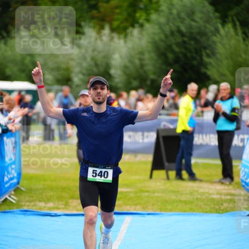 30.08.2026 - Elbe Triathlon Hamburg LAZAROV Photography http://msf.ph/oto/10057730 30.08.2026 11:21:41 Ziel 283, 400, 540 meine-sportfotos.de
