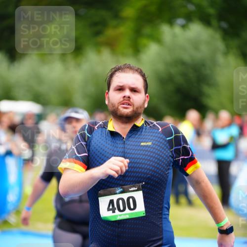 30.08.2026 - Elbe Triathlon Hamburg LAZAROV Photography http://msf.ph/oto/10057751 30.08.2026 11:21:47 Ziel 283, 400, 561, 585, 991 meine-sportfotos.de