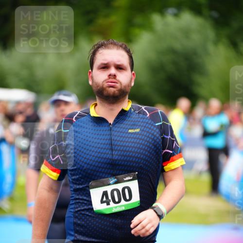 30.08.2026 - Elbe Triathlon Hamburg LAZAROV Photography http://msf.ph/oto/10057754 30.08.2026 11:21:48 Ziel 283, 400, 561, 585, 991 meine-sportfotos.de