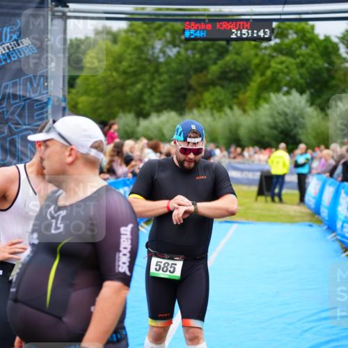 30.08.2026 - Elbe Triathlon Hamburg LAZAROV Photography http://msf.ph/oto/10057772 30.08.2026 11:21:57 Ziel 585, 1063 meine-sportfotos.de