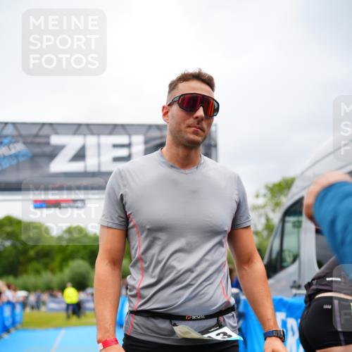 30.08.2026 - Elbe Triathlon Hamburg LAZAROV Photography http://msf.ph/oto/10057806 30.08.2026 11:22:16 Ziel  meine-sportfotos.de