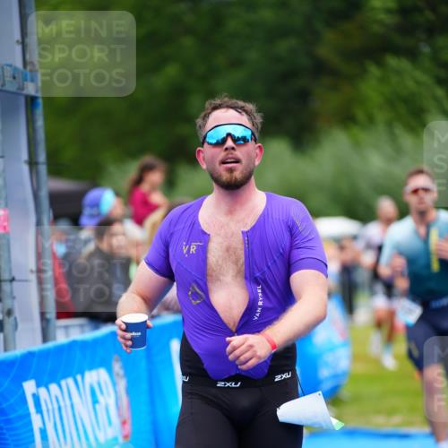 30.08.2026 - Elbe Triathlon Hamburg LAZAROV Photography http://msf.ph/oto/10057823 30.08.2026 11:22:26 Ziel 589, 1009, 1035, 1069 meine-sportfotos.de