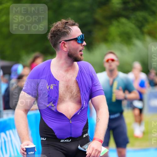 30.08.2026 - Elbe Triathlon Hamburg LAZAROV Photography http://msf.ph/oto/10057830 30.08.2026 11:22:28 Ziel 589, 1009, 1035, 1069, 1102 meine-sportfotos.de