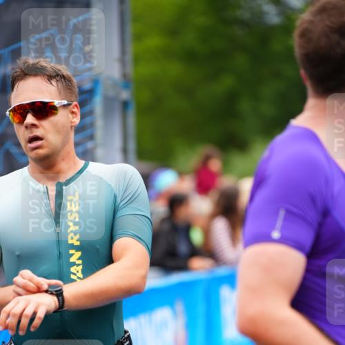 30.08.2026 - Elbe Triathlon Hamburg LAZAROV Photography http://msf.ph/oto/10057836 30.08.2026 11:22:30 Ziel 1009, 1035, 1069, 1102 meine-sportfotos.de
