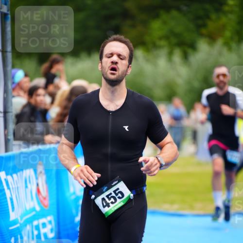 30.08.2026 - Elbe Triathlon Hamburg LAZAROV Photography http://msf.ph/oto/10057868 30.08.2026 11:22:47 Ziel 455, 1210 meine-sportfotos.de