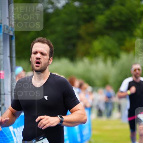 30.08.2026 - Elbe Triathlon Hamburg LAZAROV Photography http://msf.ph/oto/10057871 30.08.2026 11:22:48 Ziel 455, 1210 meine-sportfotos.de