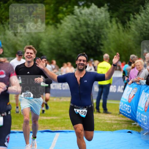 30.08.2026 - Elbe Triathlon Hamburg LAZAROV Photography http://msf.ph/oto/10057907 30.08.2026 11:23:28 Ziel 403, 404, 693, 998, 1023, 1109 meine-sportfotos.de