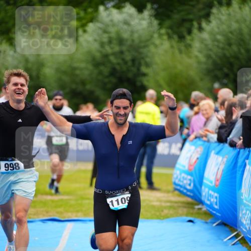 30.08.2026 - Elbe Triathlon Hamburg LAZAROV Photography http://msf.ph/oto/10057909 30.08.2026 11:23:28 Ziel 403, 404, 693, 998, 1023, 1109 meine-sportfotos.de