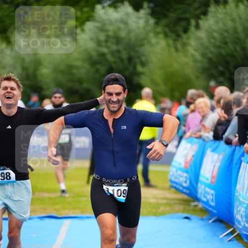30.08.2026 - Elbe Triathlon Hamburg LAZAROV Photography http://msf.ph/oto/10057911 30.08.2026 11:23:28 Ziel 403, 404, 693, 998, 1023, 1109 meine-sportfotos.de