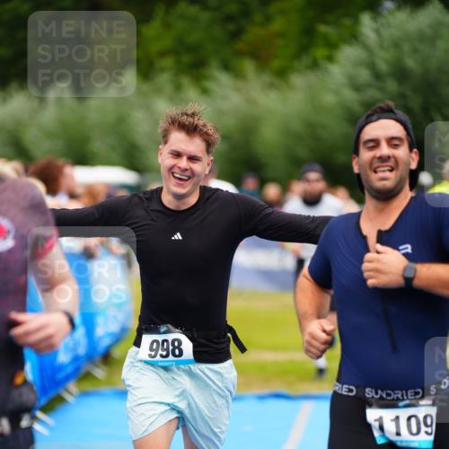 30.08.2026 - Elbe Triathlon Hamburg LAZAROV Photography http://msf.ph/oto/10057914 30.08.2026 11:23:29 Ziel 403, 404, 693, 998, 1023, 1109 meine-sportfotos.de