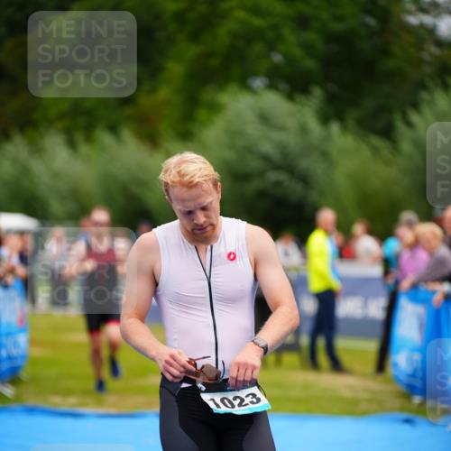 30.08.2026 - Elbe Triathlon Hamburg LAZAROV Photography http://msf.ph/oto/10057927 30.08.2026 11:23:37 Ziel 1023, 1232 meine-sportfotos.de