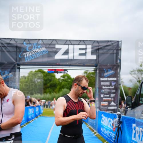 30.08.2026 - Elbe Triathlon Hamburg LAZAROV Photography http://msf.ph/oto/10057933 30.08.2026 11:23:42 Ziel 1015, 1138, 1232 meine-sportfotos.de