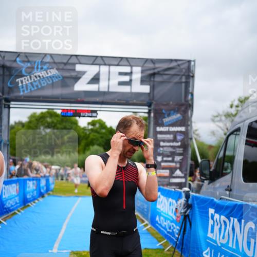 30.08.2026 - Elbe Triathlon Hamburg LAZAROV Photography http://msf.ph/oto/10057934 30.08.2026 11:23:43 Ziel 988, 1015, 1138, 1232 meine-sportfotos.de