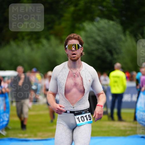 30.08.2026 - Elbe Triathlon Hamburg LAZAROV Photography http://msf.ph/oto/10057948 30.08.2026 11:23:47 Ziel 988, 1015, 1104, 1138 meine-sportfotos.de